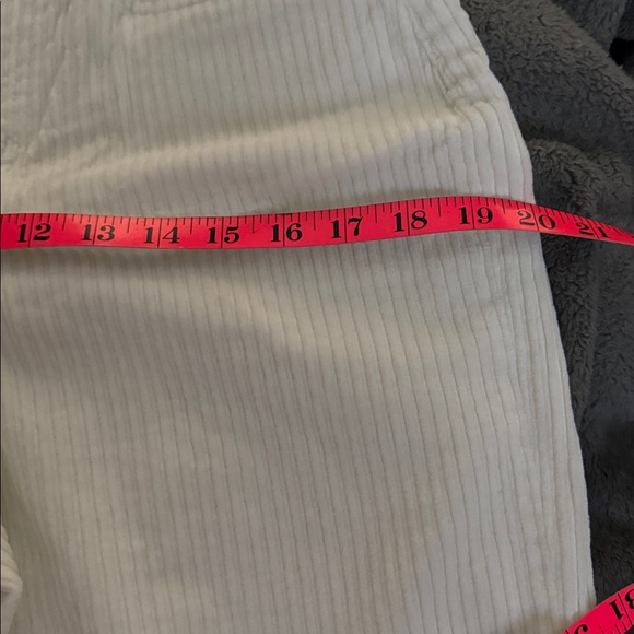 Lands End NWOT SIZE 6 Ivory val wide wale corduroy WIDE LEG HIGHRISE Jeans - Picture 8 of 13